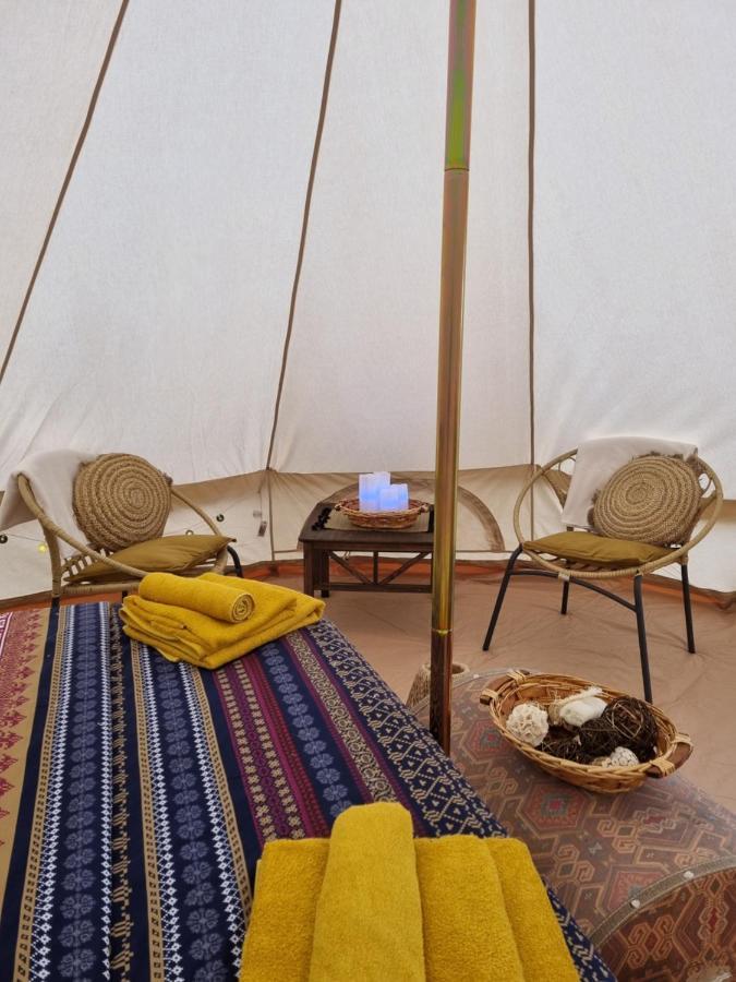 The Tent Guime Bagian luar foto